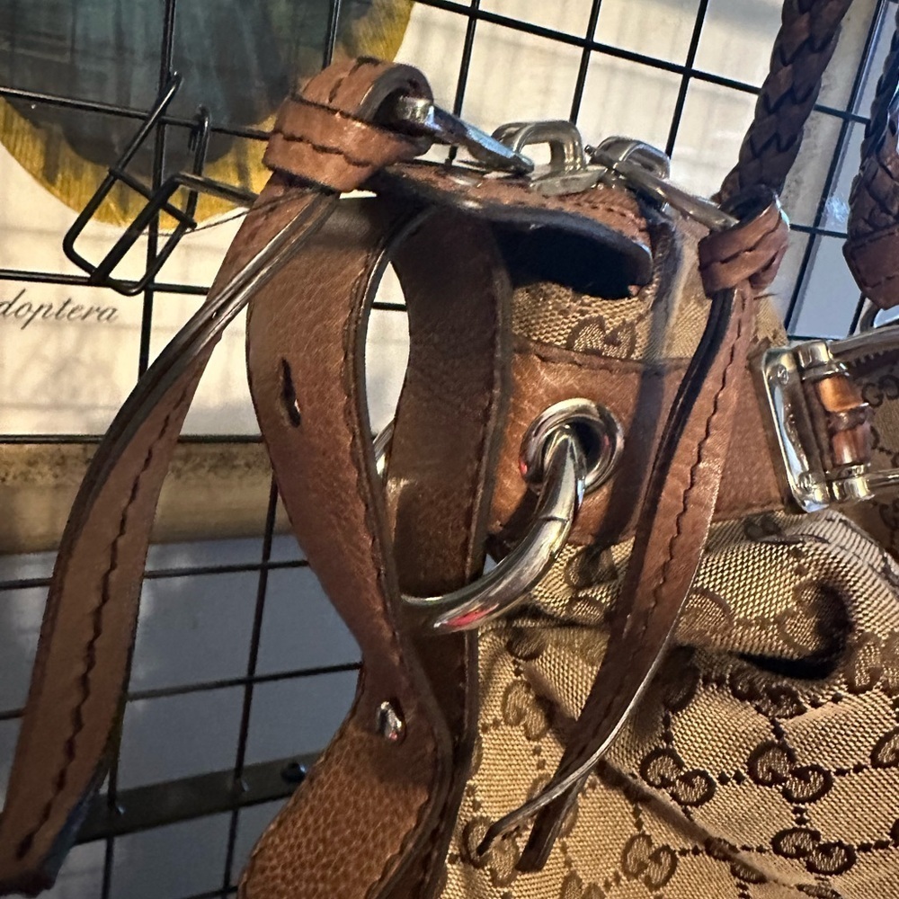 Gucci Tan and Brown Monogram large Shoulder Bag - Picture 10 of 15